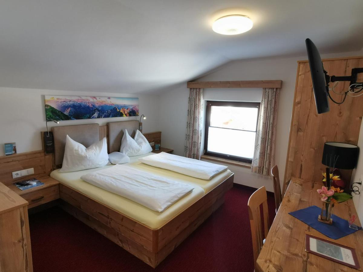Oberauer Wagrain - Die Eco Familien Hotelpension B&B エクステリア 写真