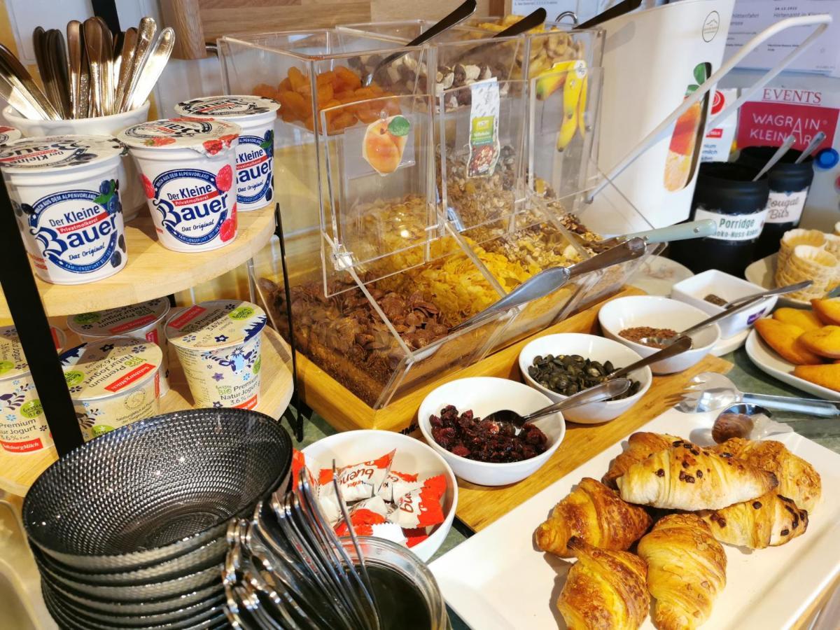 Oberauer Wagrain - Die Eco Familien Hotelpension B&B エクステリア 写真