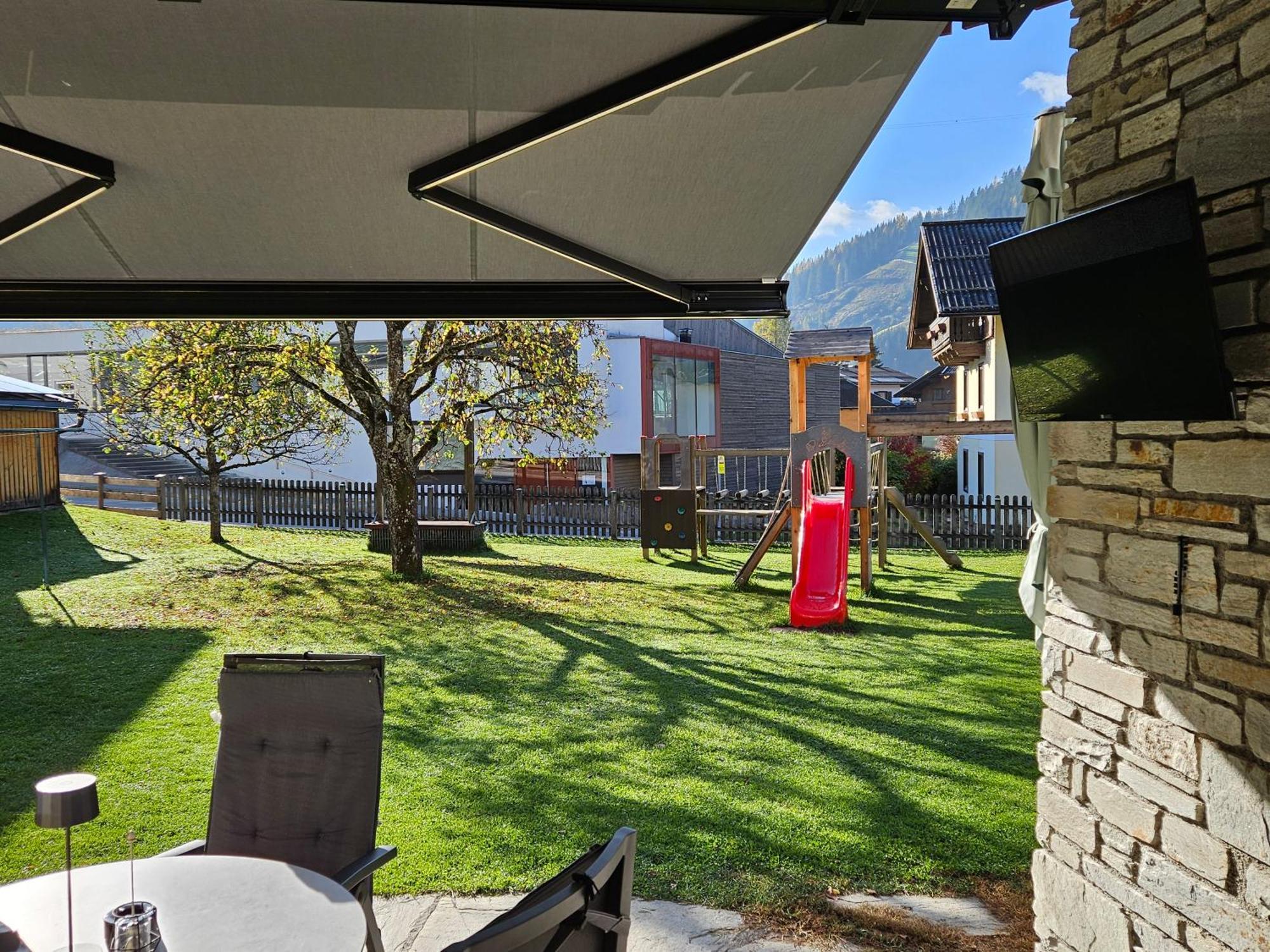 Oberauer Wagrain - Die Eco Familien Hotelpension B&B エクステリア 写真
