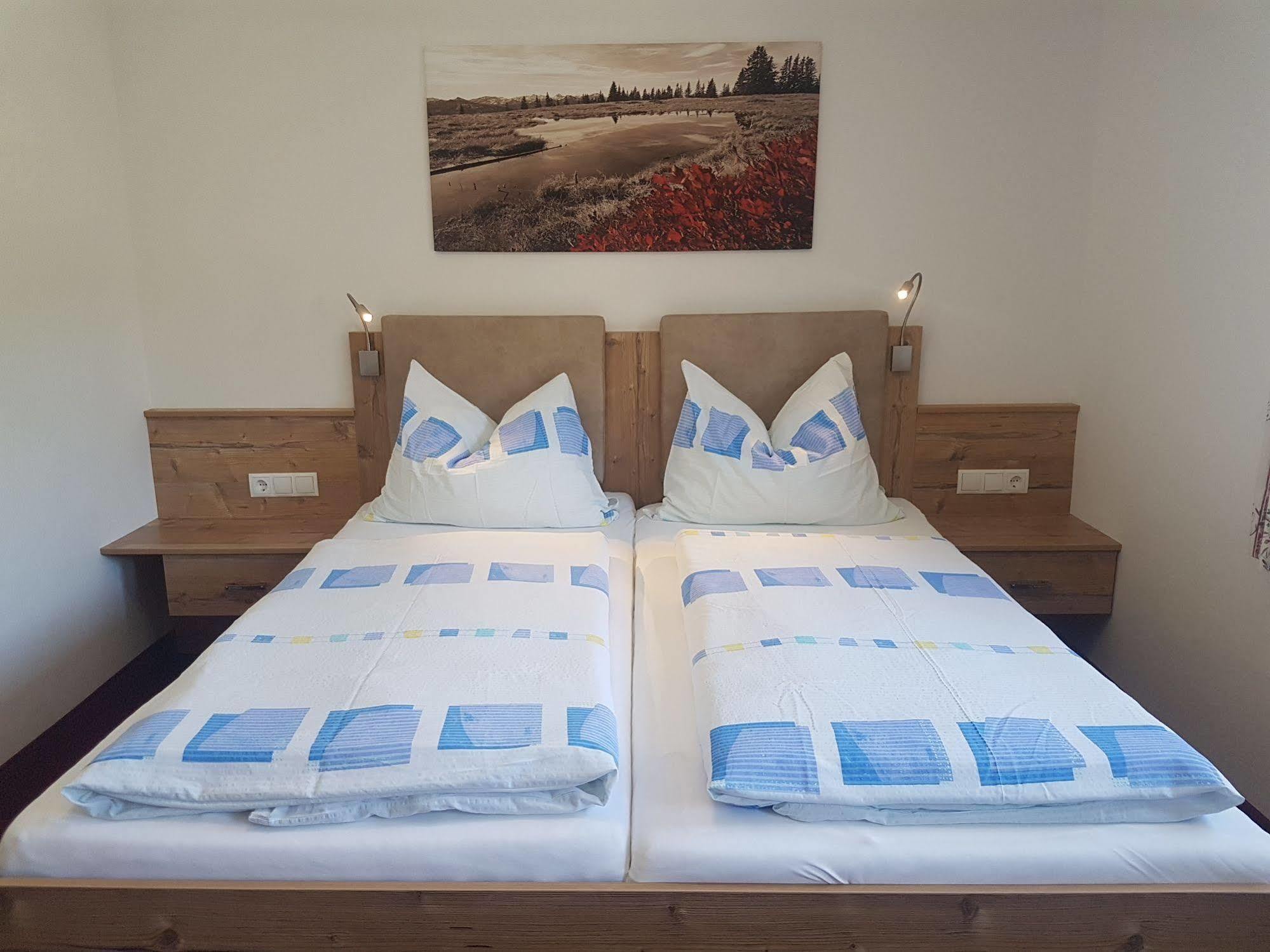 Oberauer Wagrain - Die Eco Familien Hotelpension B&B エクステリア 写真