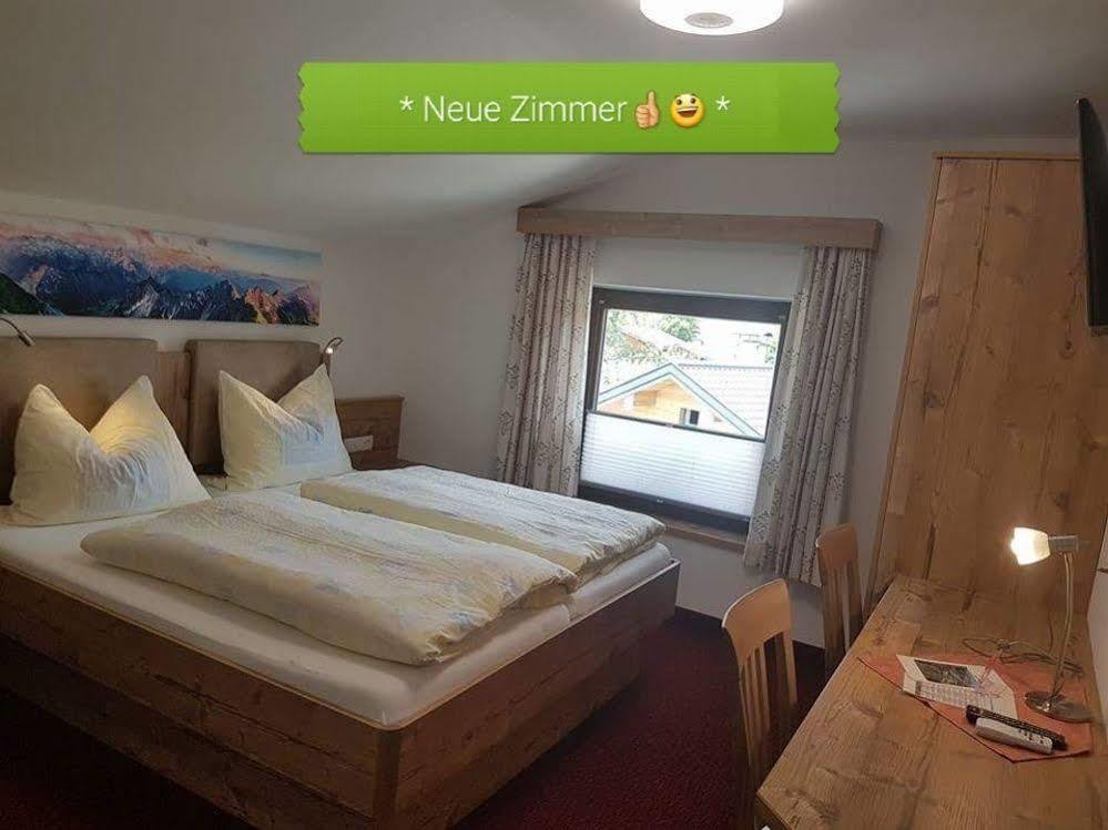Oberauer Wagrain - Die Eco Familien Hotelpension B&B エクステリア 写真